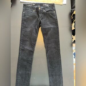 Skinny Black Cordury